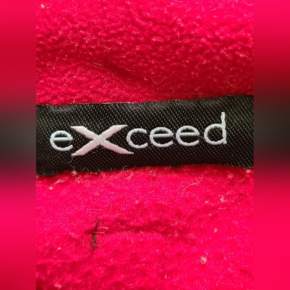 Red Fleece/Black Trim, Quarter-Zip Pullover With Zip Pockets. Great Shape - Picture 11 of 11